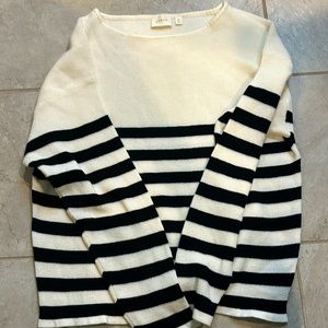 White striped sweater size Medium